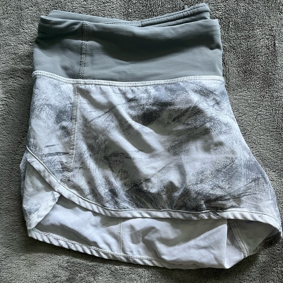 Lululemon Speed Short (4-way Stretch 2.5")